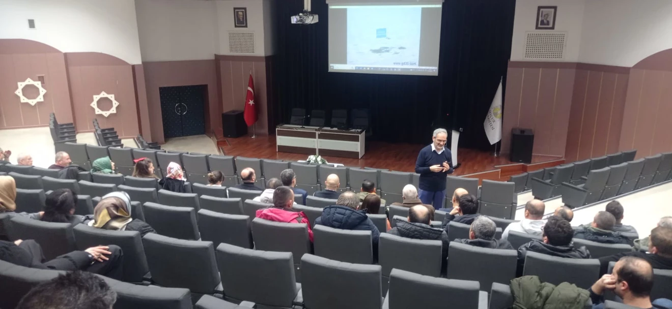 Selçuk Üniversitesinde "Çalışma Hayatında İletişim ve Motivasyon" konulu eğitim-1 (2.Seri)